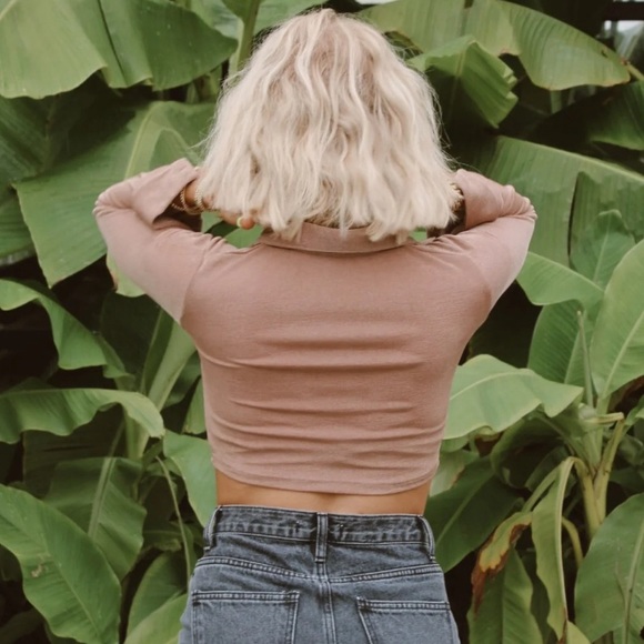 12th Tribe Samantha crop top. Medium, new with tags, in white - Picture 4 of 6